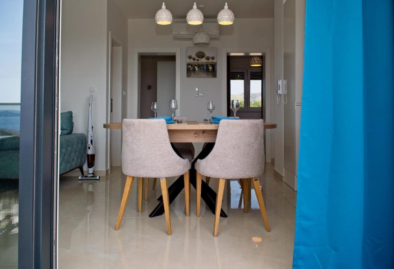 Ivano With Pool & Jacuzzi Apartment *
